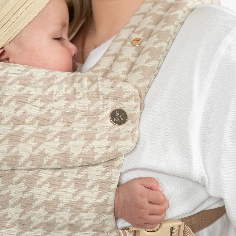 The Bonding Carrier - Beige Houndstooth